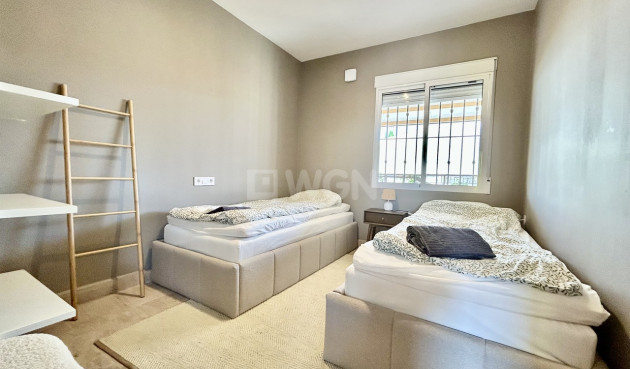 Odsprzedaż - Villa - La Zenia - Costa Blanca