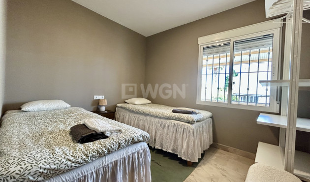 Odsprzedaż - Villa - La Zenia - Costa Blanca
