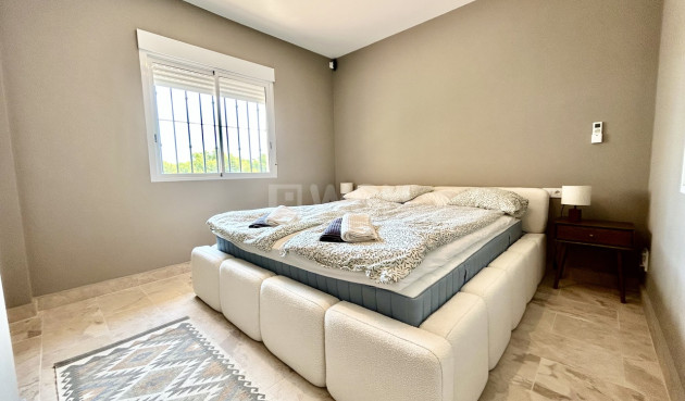 Odsprzedaż - Villa - La Zenia - Costa Blanca