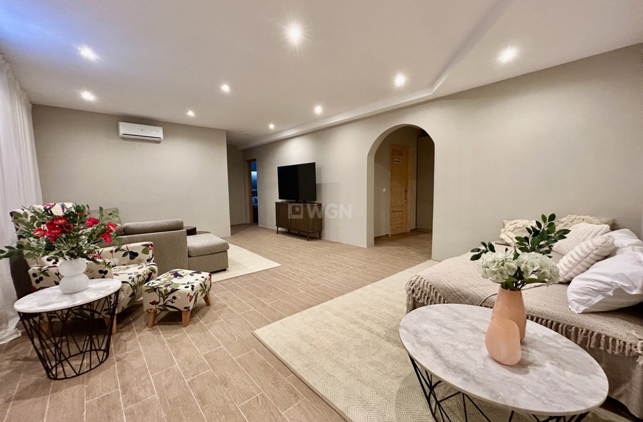 Odsprzedaż - Villa - La Zenia - Costa Blanca
