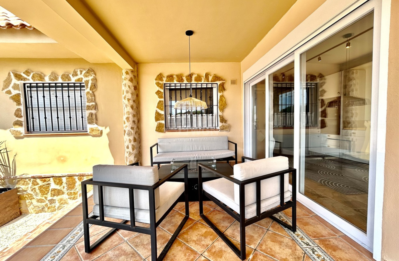 Odsprzedaż - Villa - La Zenia - Costa Blanca