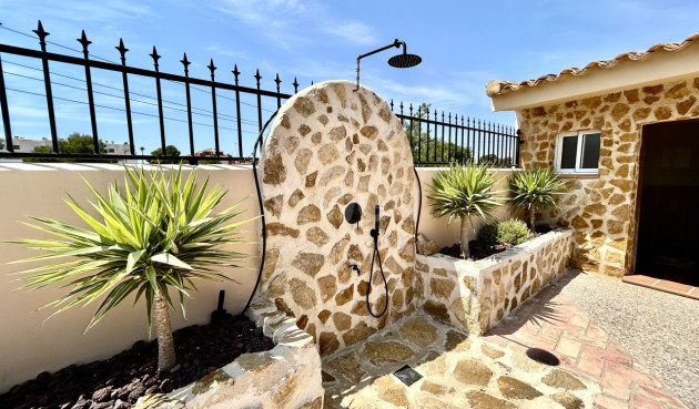Odsprzedaż - Villa - La Zenia - Costa Blanca