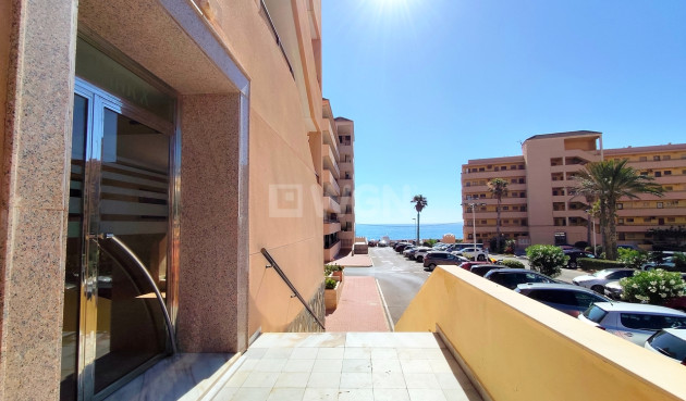 Odsprzedaż - Mieszkanie w bloku - La Mata - Costa Blanca