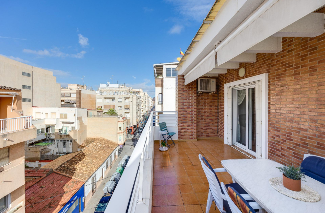 Odsprzedaż - Daszek - Torrevieja - Paseo Maritimo