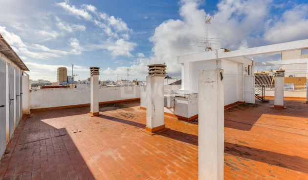 Odsprzedaż - Daszek - Torrevieja - Paseo Maritimo