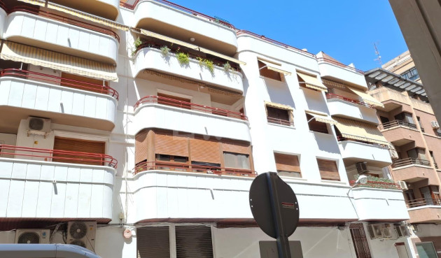 Odsprzedaż - Mieszkanie w bloku - Orihuela - Zona Centro