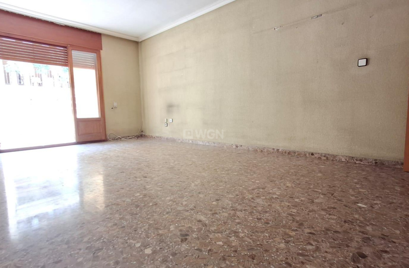 Odsprzedaż - Mieszkanie w bloku - Orihuela - Zona Centro
