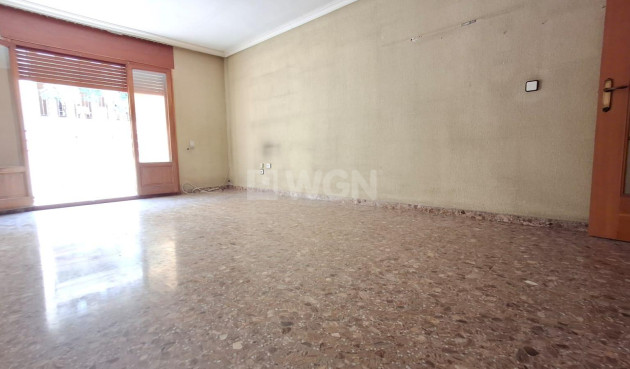 Odsprzedaż - Mieszkanie w bloku - Orihuela - Zona Centro