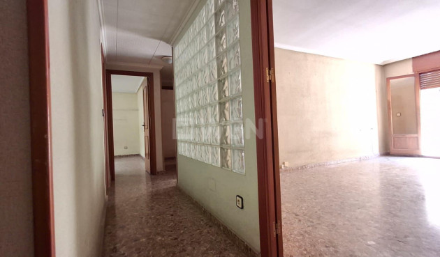Odsprzedaż - Mieszkanie w bloku - Orihuela - Zona Centro