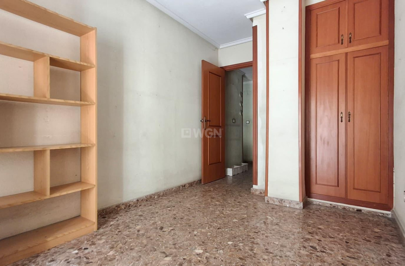 Odsprzedaż - Mieszkanie w bloku - Orihuela - Zona Centro