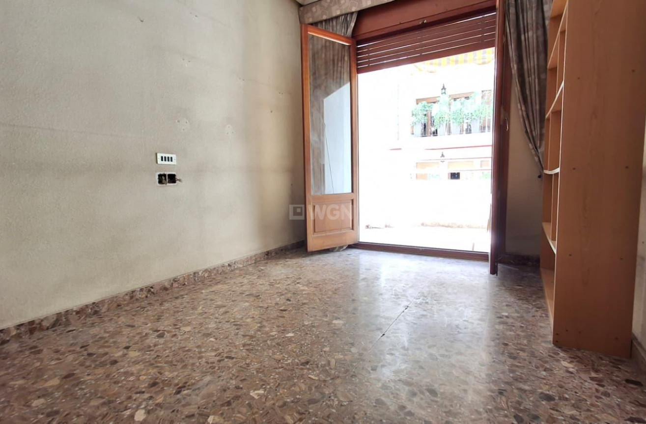 Odsprzedaż - Mieszkanie w bloku - Orihuela - Zona Centro