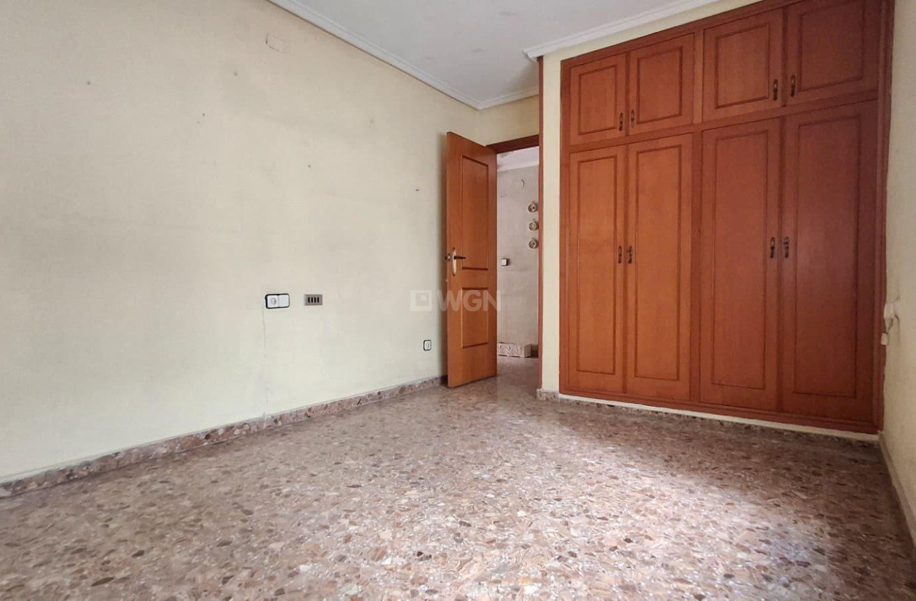 Odsprzedaż - Mieszkanie w bloku - Orihuela - Zona Centro
