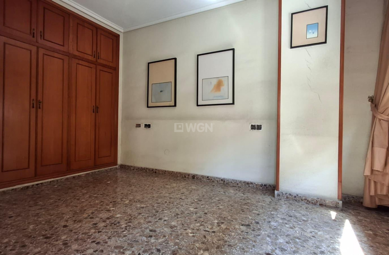 Odsprzedaż - Mieszkanie w bloku - Orihuela - Zona Centro