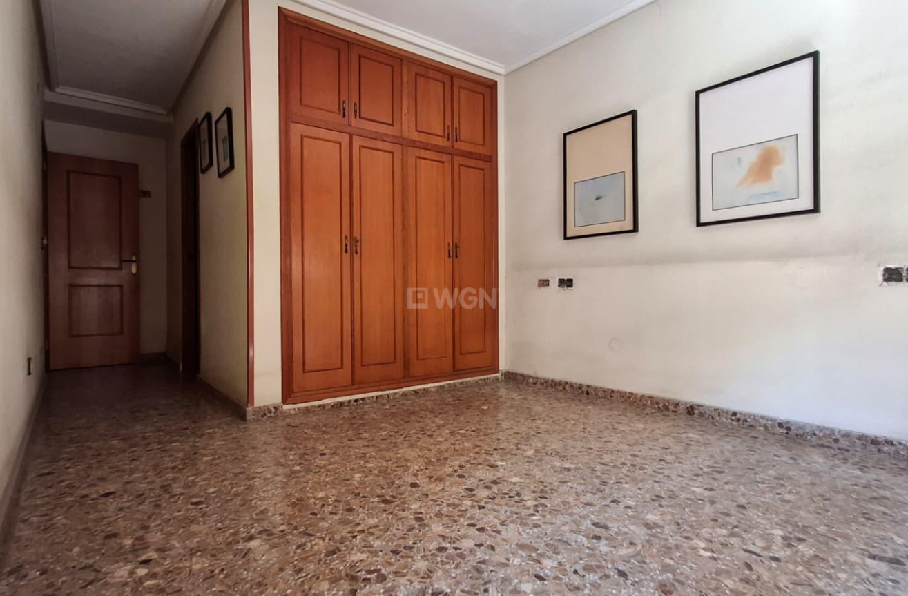 Odsprzedaż - Mieszkanie w bloku - Orihuela - Zona Centro