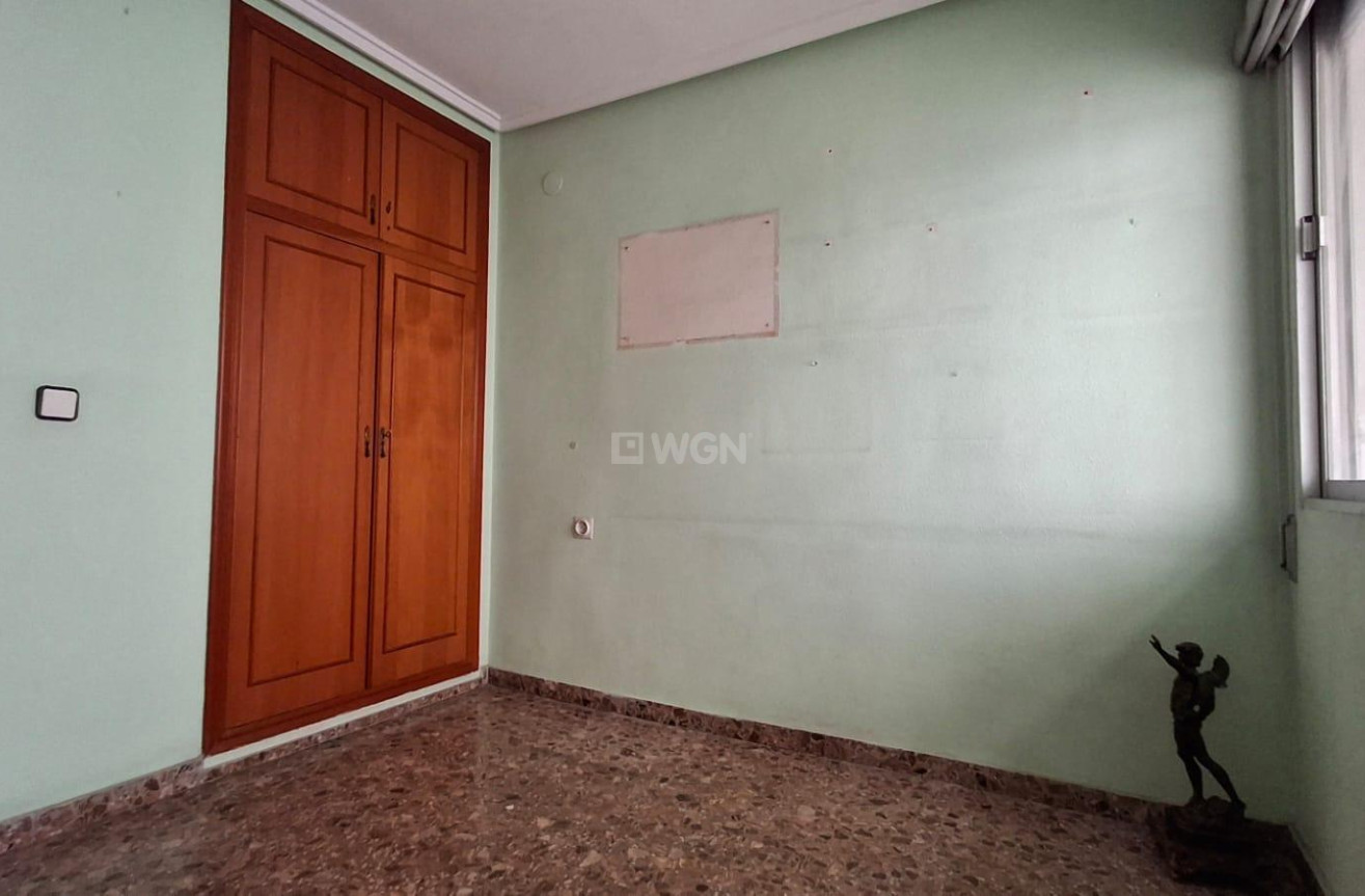 Odsprzedaż - Mieszkanie w bloku - Orihuela - Zona Centro