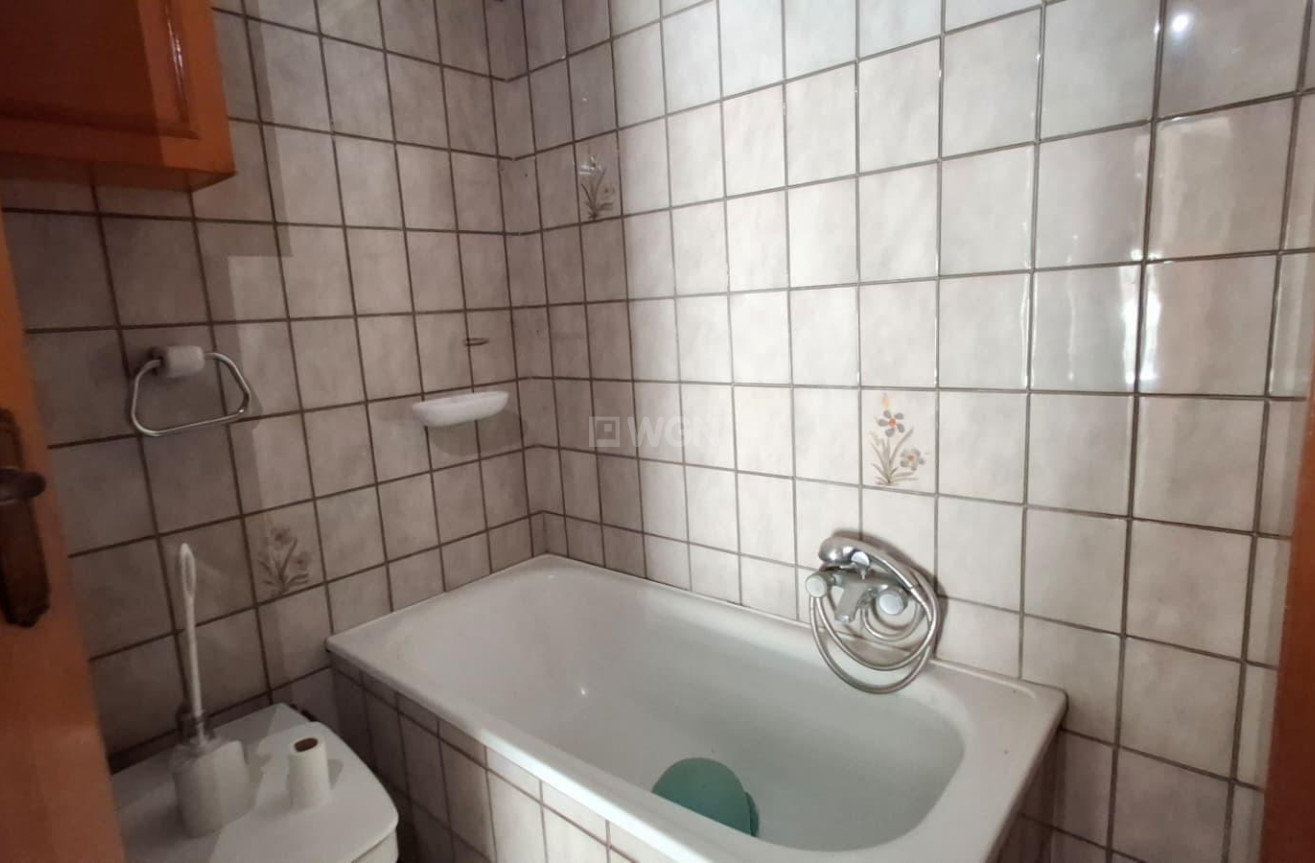 Odsprzedaż - Mieszkanie w bloku - Orihuela - Zona Centro