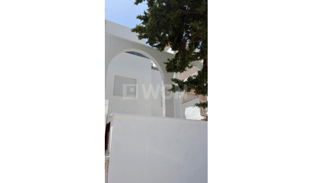 Odsprzedaż - Kamienica - Torrevieja - Calas Blanca