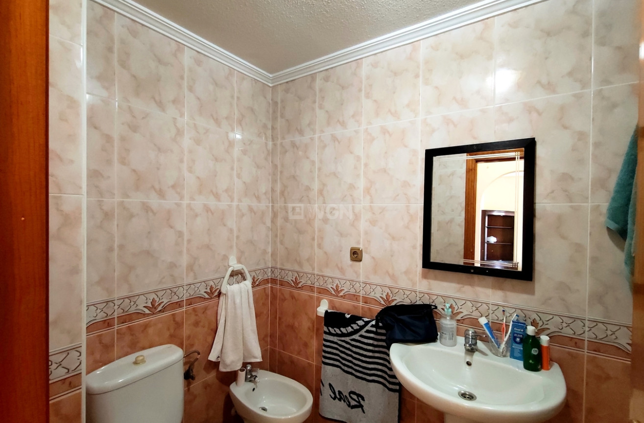 Odsprzedaż - Mieszkanie w bloku - Villamartin - Costa Blanca