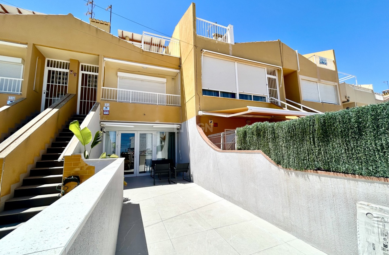 Odsprzedaż - Mieszkanie w bloku - Torrevieja - Costa Blanca