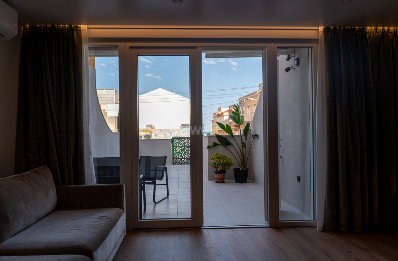 Odsprzedaż - Mieszkanie w bloku - Torrevieja - Costa Blanca