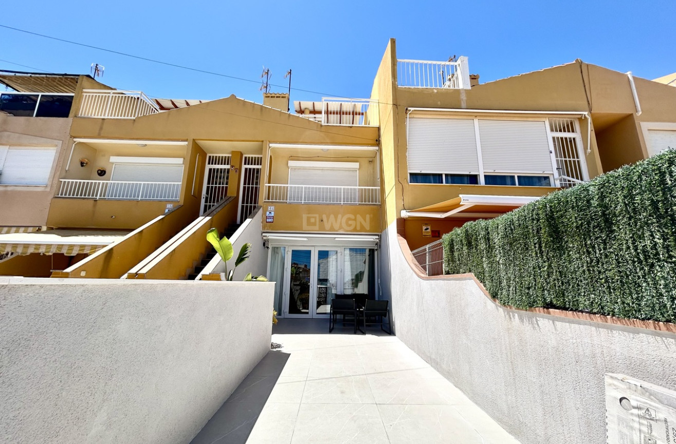 Odsprzedaż - Mieszkanie w bloku - Torrevieja - Costa Blanca