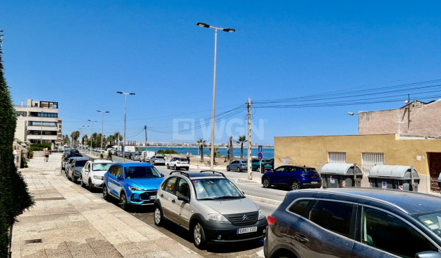 Odsprzedaż - Mieszkanie w bloku - Torrevieja - Costa Blanca