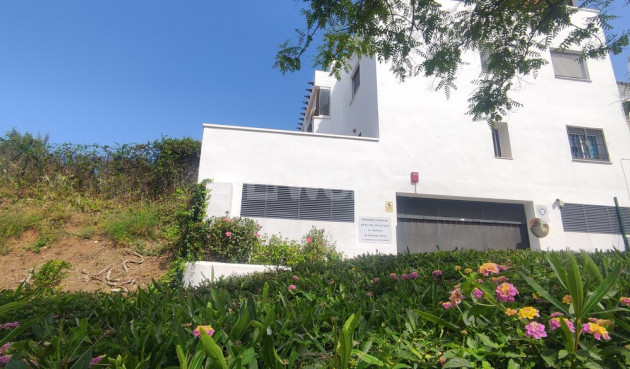 Odsprzedaż - Mieszkanie w bloku - Marbella - xarblanca