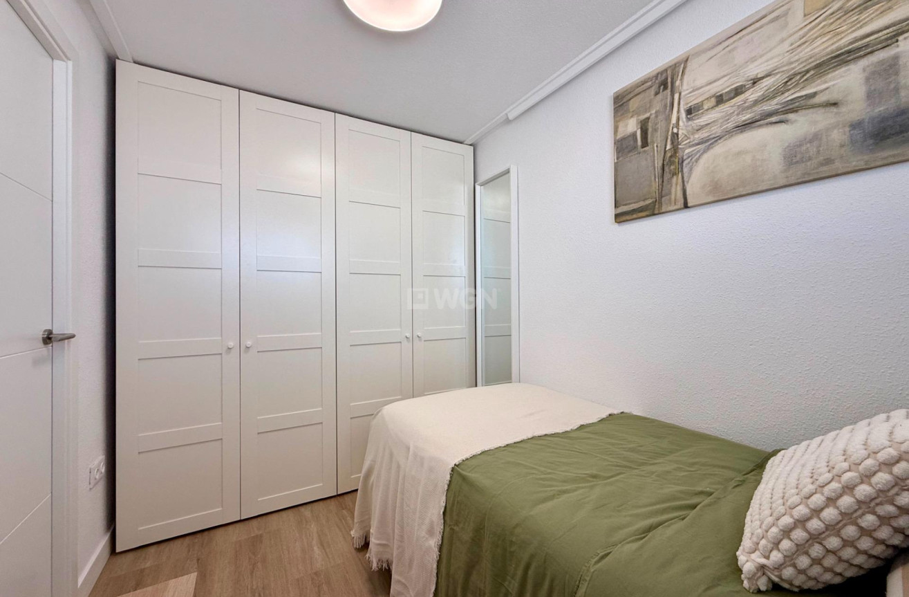 Odsprzedaż - Daszek - Torrevieja - Habaneras