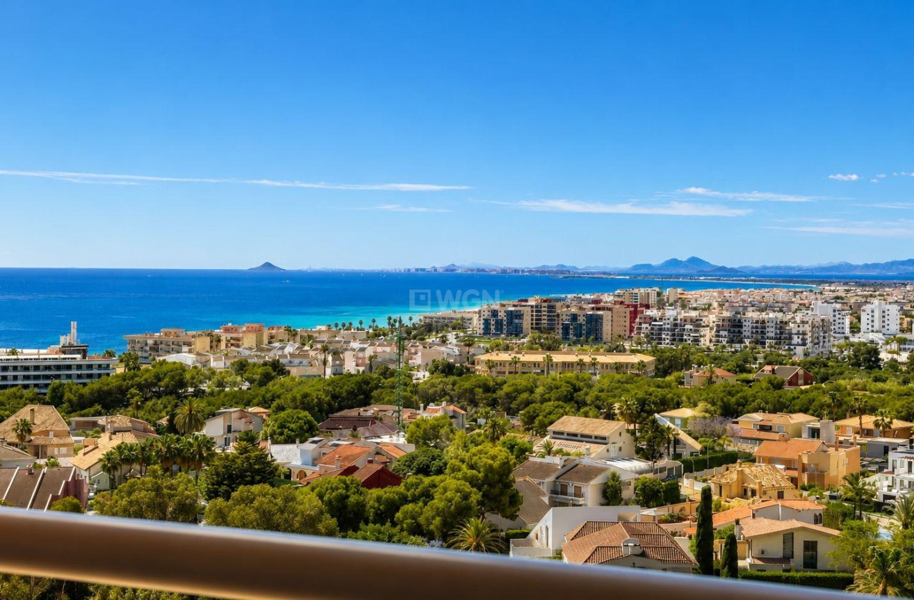 Odsprzedaż - Mieszkanie w bloku - Orihuela Costa - Campoamor