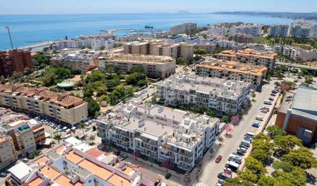 Nowy budynek - Daszek - Estepona - Playa La Rada