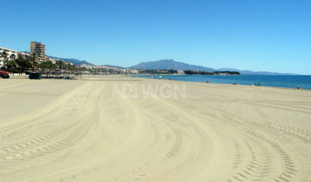 Nowy budynek - Daszek - Estepona - Playa La Rada