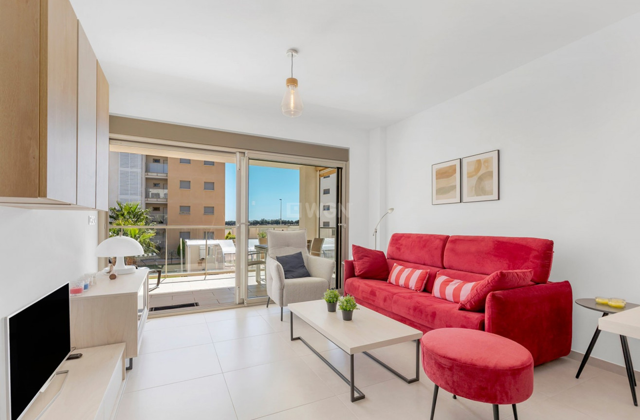 Odsprzedaż - Mieszkanie w bloku - Orihuela Costa - Costa Blanca