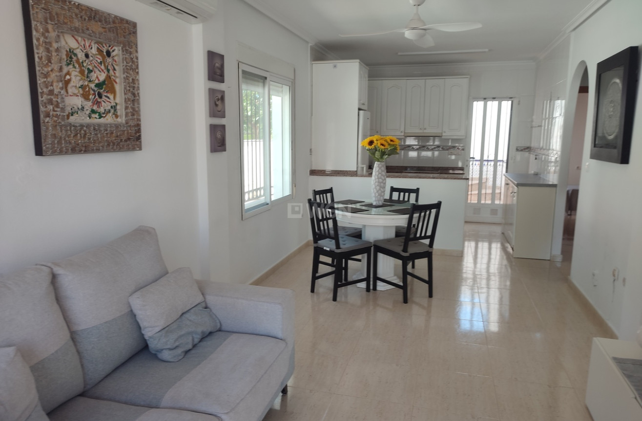 Odsprzedaż - Villa - Sucina - Inland
