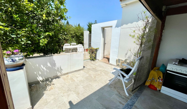 Odsprzedaż - Villa - Daya Nueva - Costa Blanca
