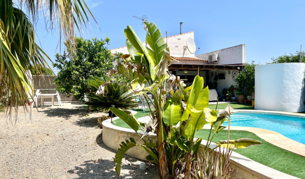 Odsprzedaż - Villa - Daya Nueva - Costa Blanca