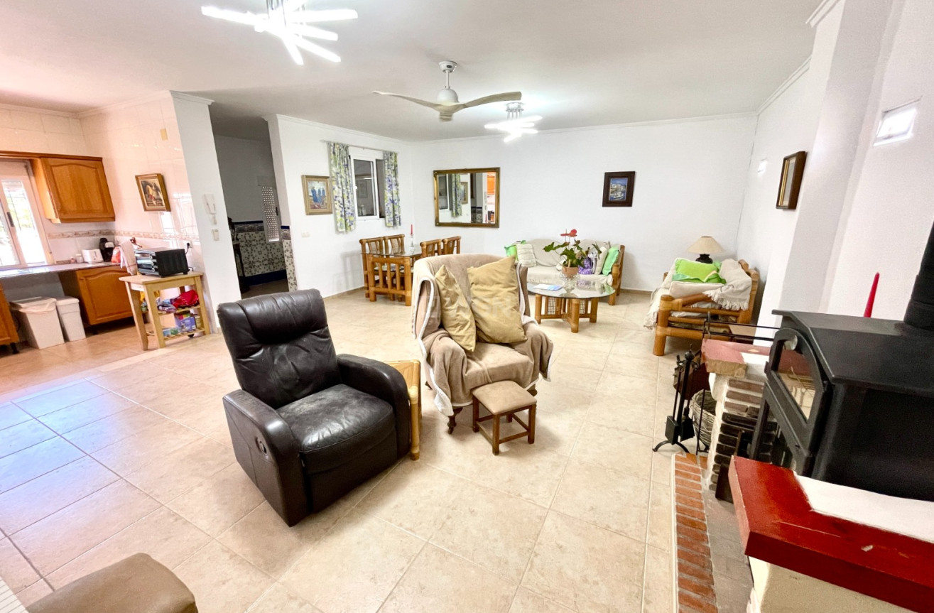 Odsprzedaż - Villa - Daya Nueva - Costa Blanca
