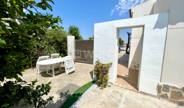 Odsprzedaż - Villa - Daya Nueva - Costa Blanca