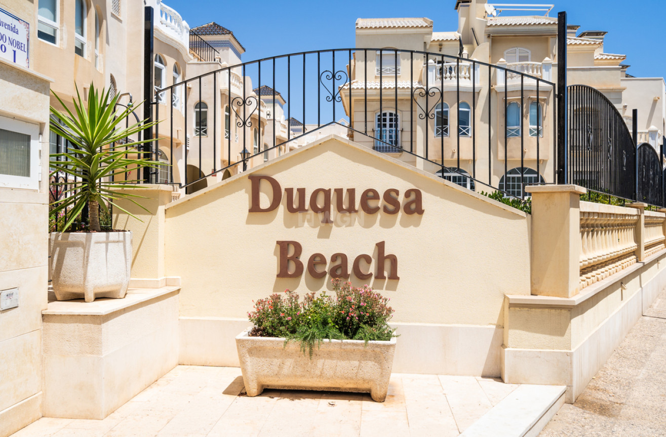 Odsprzedaż - Mieszkanie w bloku - Torrevieja - Costa Blanca
