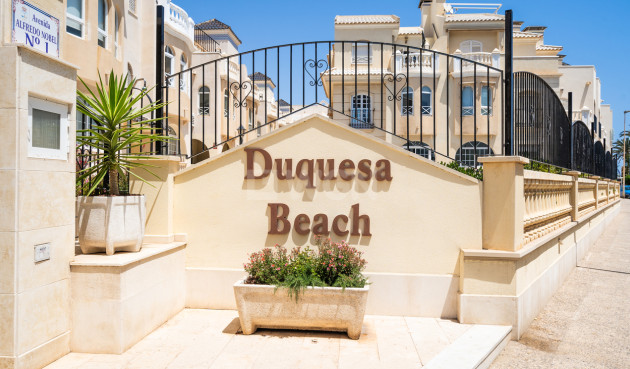 Odsprzedaż - Mieszkanie w bloku - Torrevieja - Costa Blanca