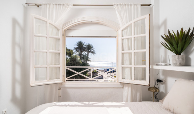 Odsprzedaż - Mieszkanie w bloku - Torrevieja - Costa Blanca