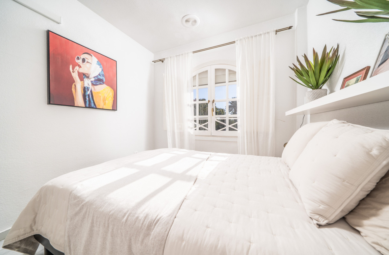 Odsprzedaż - Mieszkanie w bloku - Torrevieja - Costa Blanca