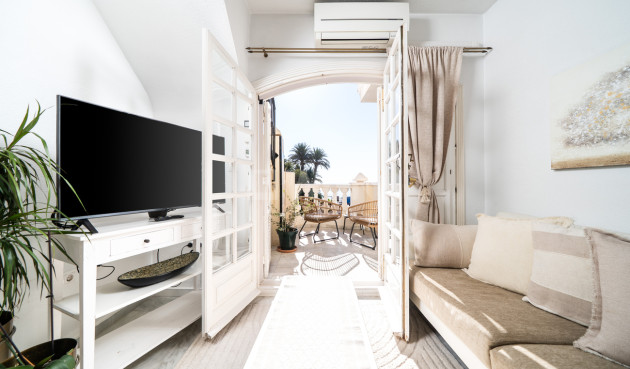 Odsprzedaż - Mieszkanie w bloku - Torrevieja - Costa Blanca