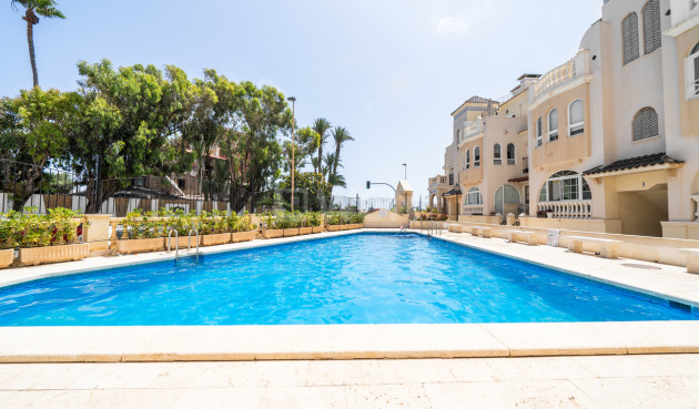 Odsprzedaż - Mieszkanie w bloku - Torrevieja - Costa Blanca