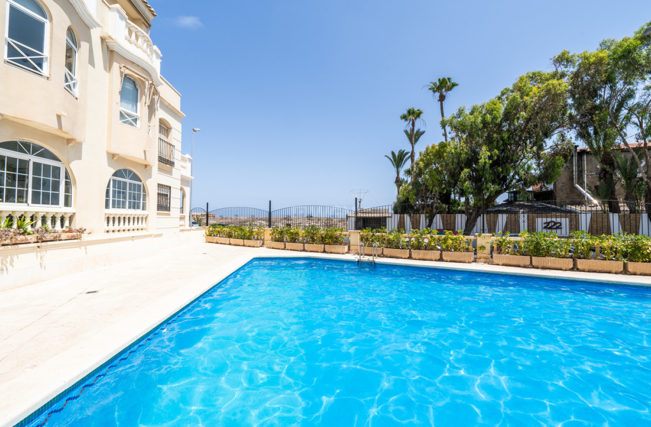 Odsprzedaż - Mieszkanie w bloku - Torrevieja - Costa Blanca