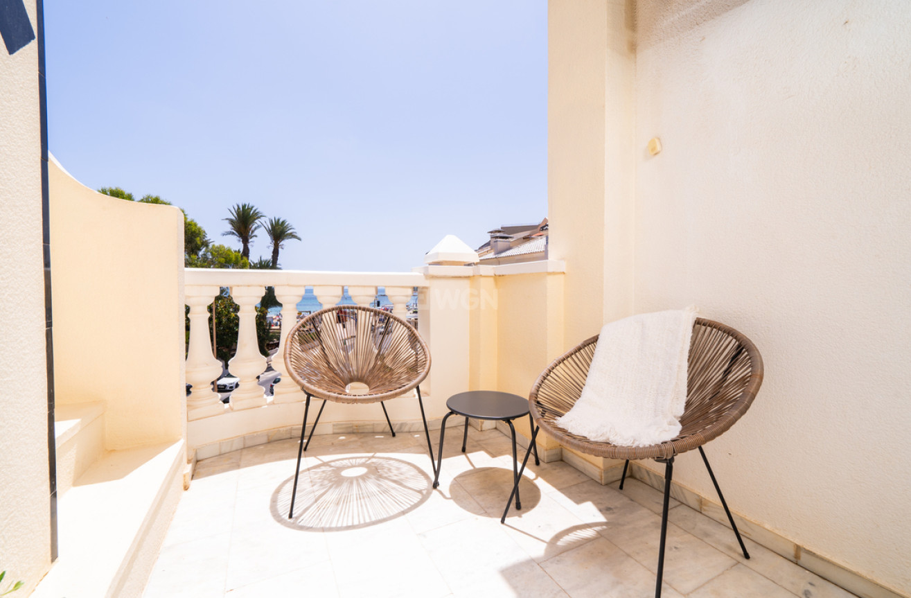 Odsprzedaż - Mieszkanie w bloku - Torrevieja - Costa Blanca