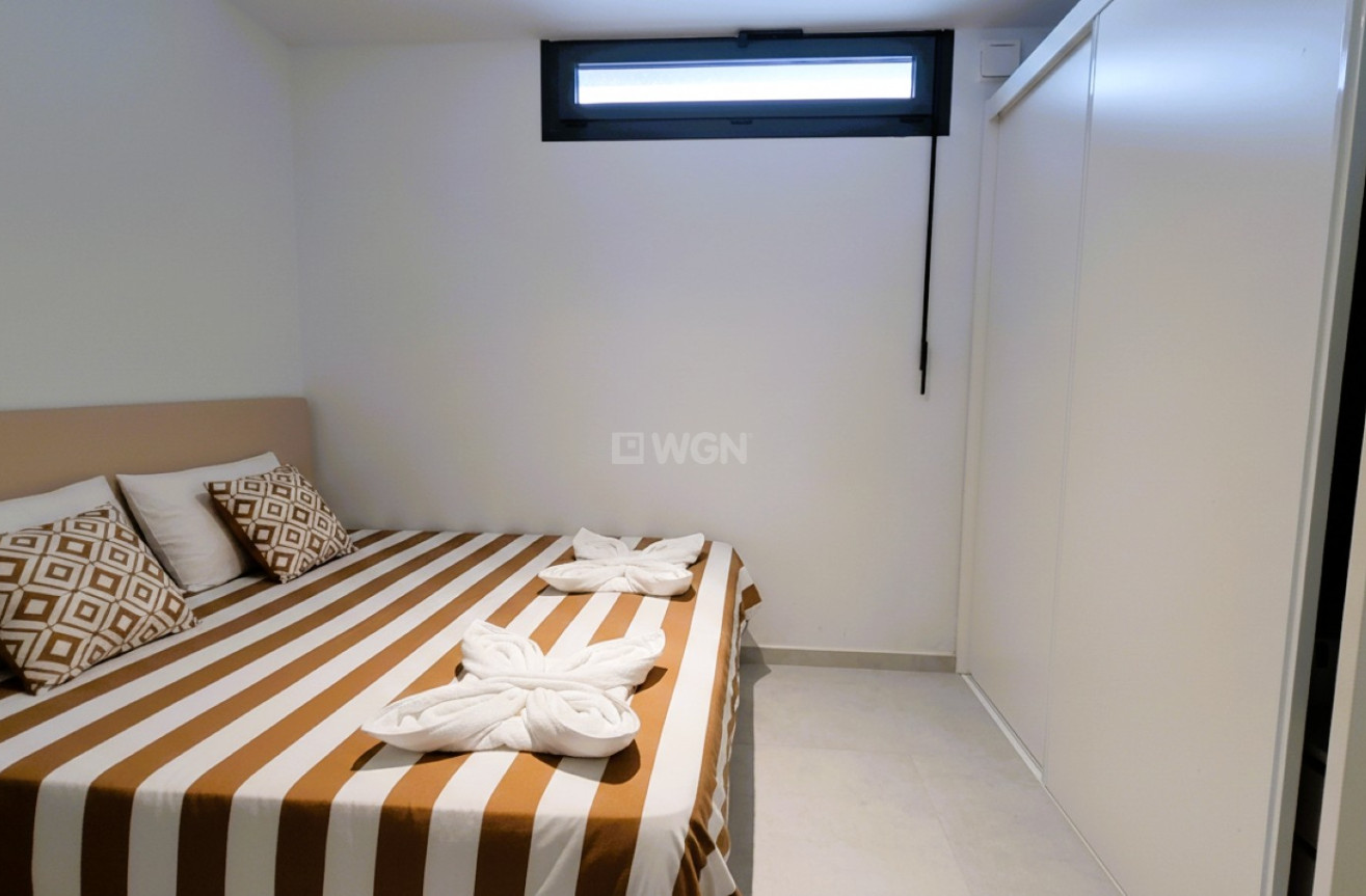 Odsprzedaż - Villa - Cabo Roig - Costa Blanca