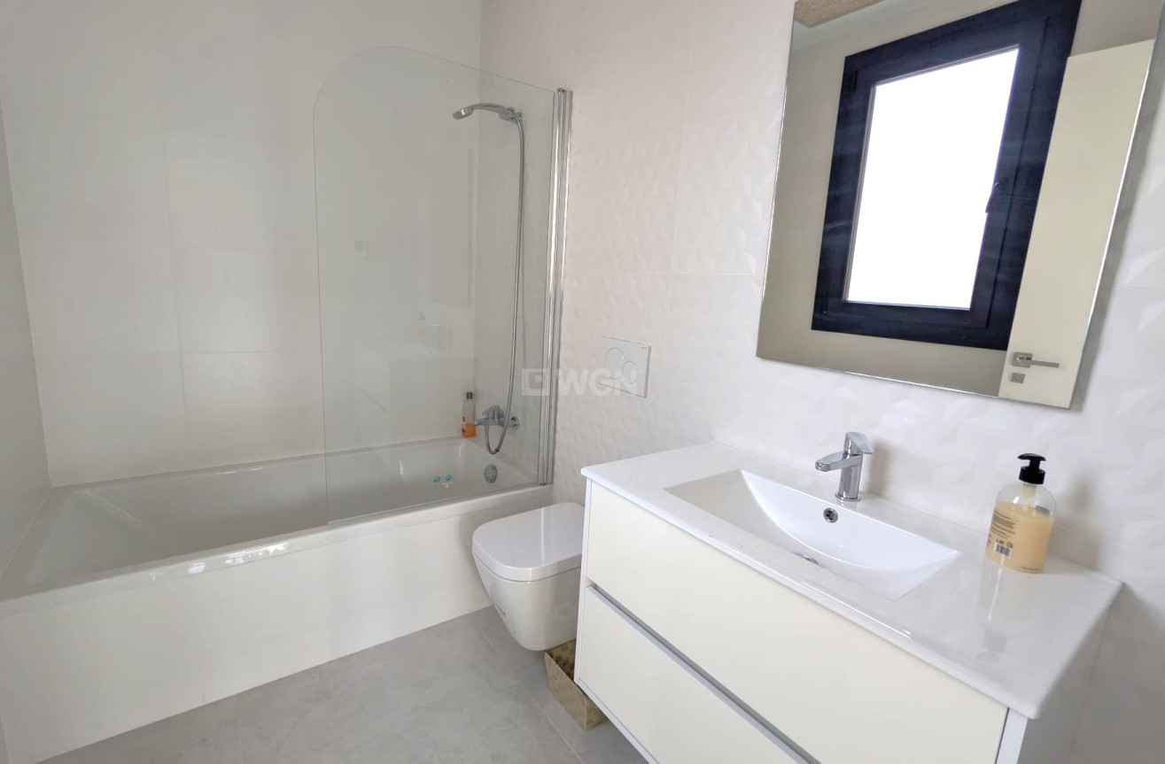 Odsprzedaż - Villa - Cabo Roig - Costa Blanca