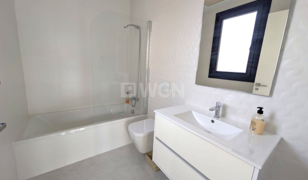 Odsprzedaż - Villa - Cabo Roig - Costa Blanca