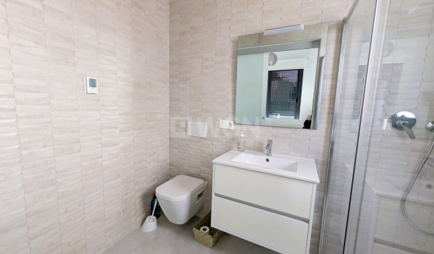 Odsprzedaż - Villa - Cabo Roig - Costa Blanca