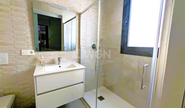 Odsprzedaż - Villa - Cabo Roig - Costa Blanca